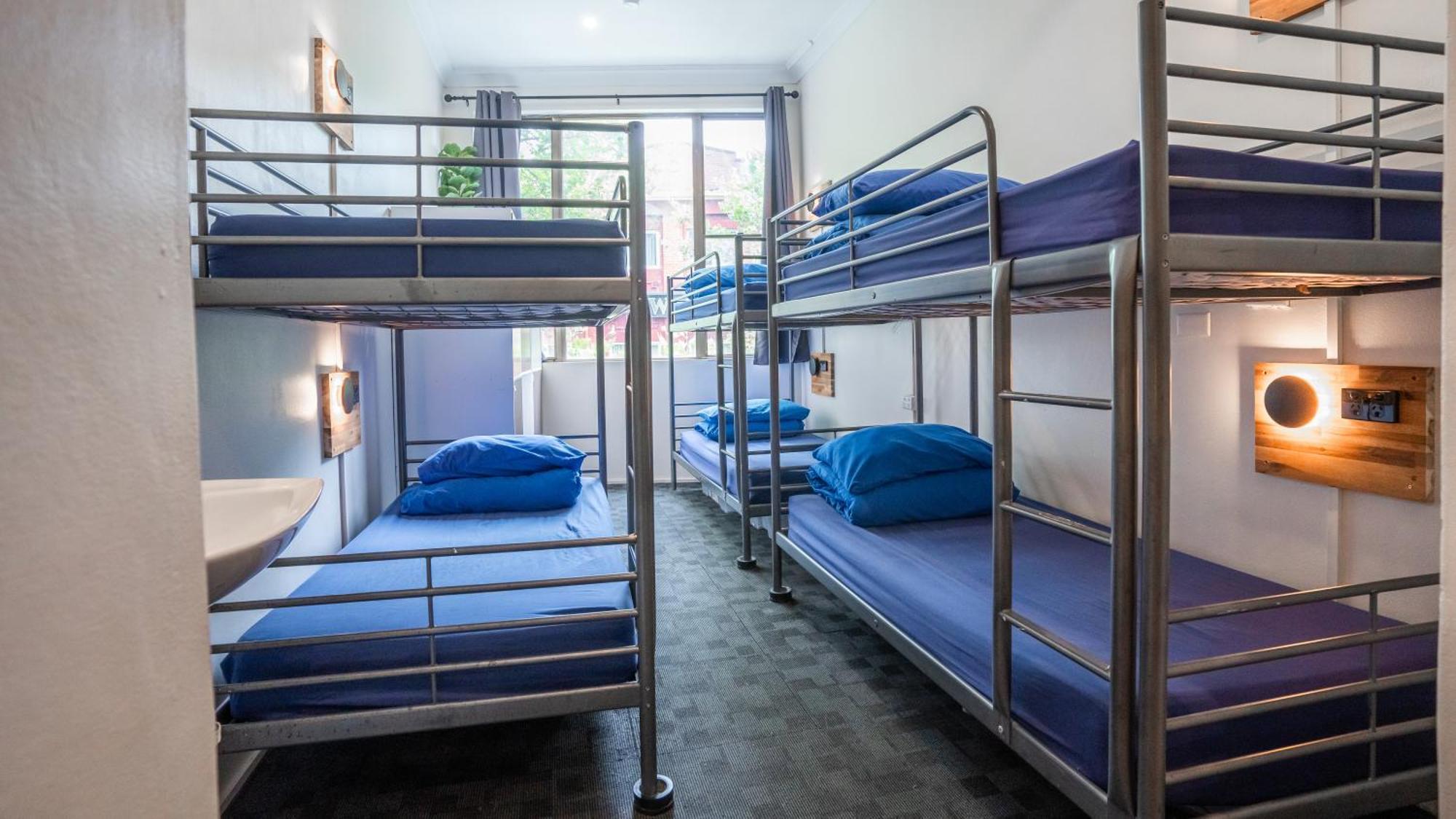 Mad Monkey East Side Hostel Sydney Bagian luar foto
